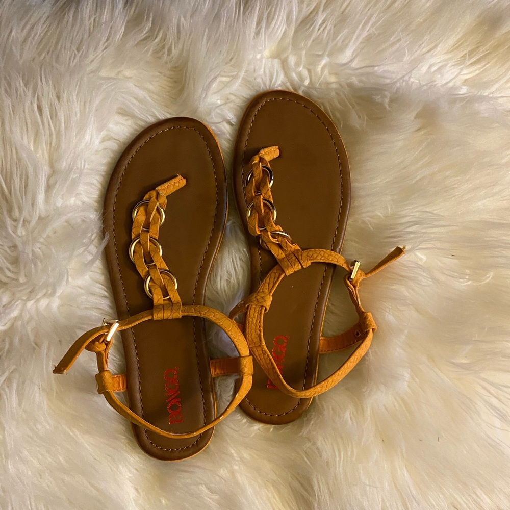 Shoes - Picture 4 of 4